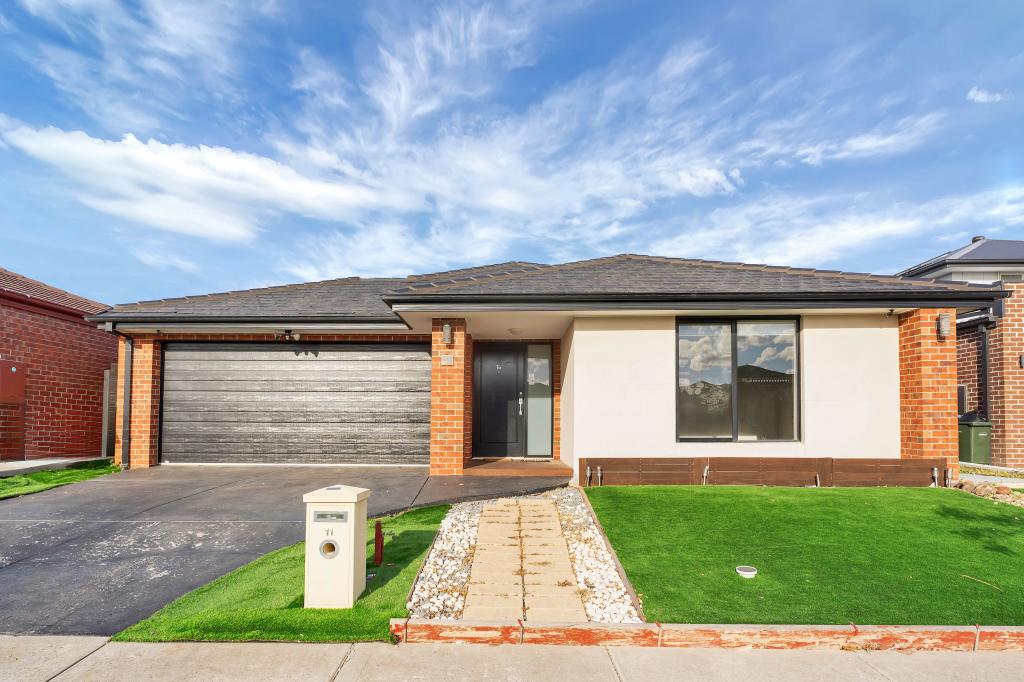 11 DUTCH AVE, MANOR LAKES, VIC 3024