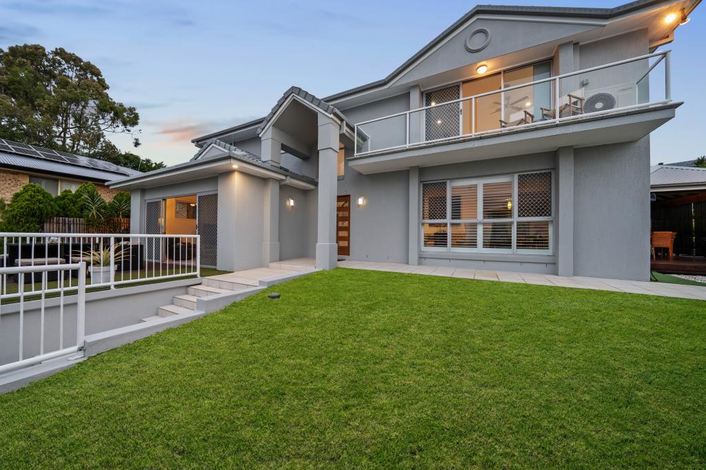 7 Bretton Ct, Carrara, QLD 4211