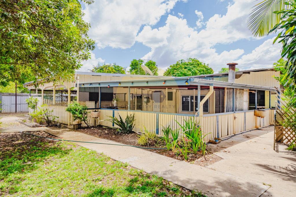 24 Main St, Pentland, QLD 4816