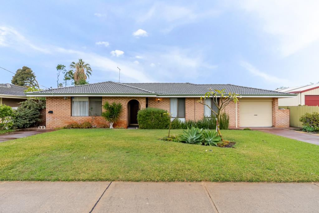 10 Seabrooke Ave, Rockingham, WA 6168