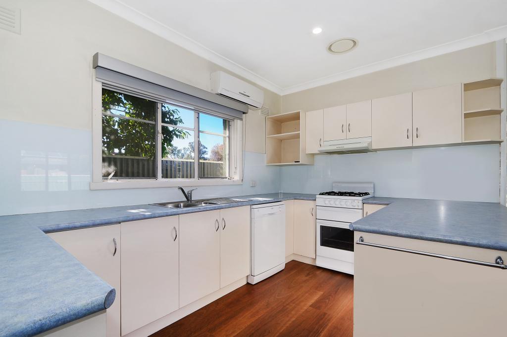 552 Moffat St, Lavington, NSW 2641