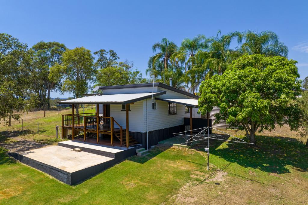 2 Roy Rd, Two Mile, QLD 4570