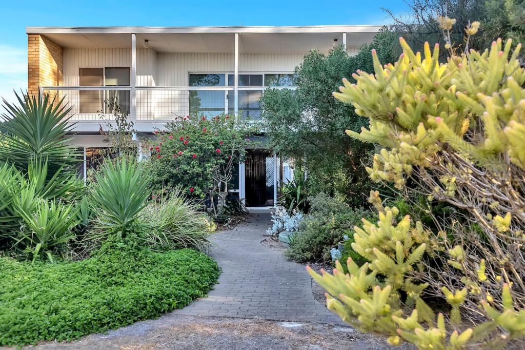 30 Church St, Port Willunga, SA 5173