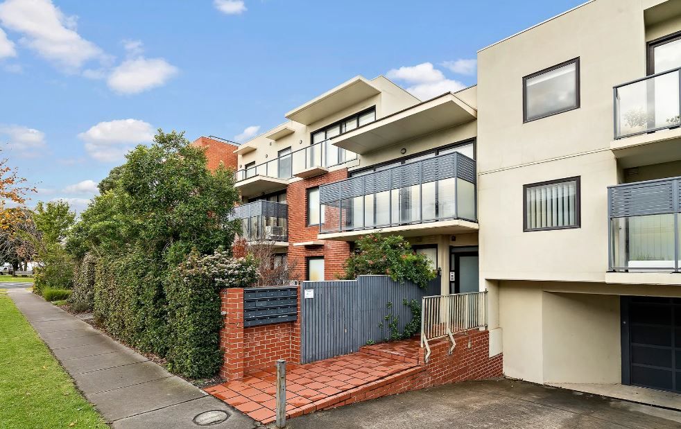 11/28 Burton Ave, Clayton, VIC 3168