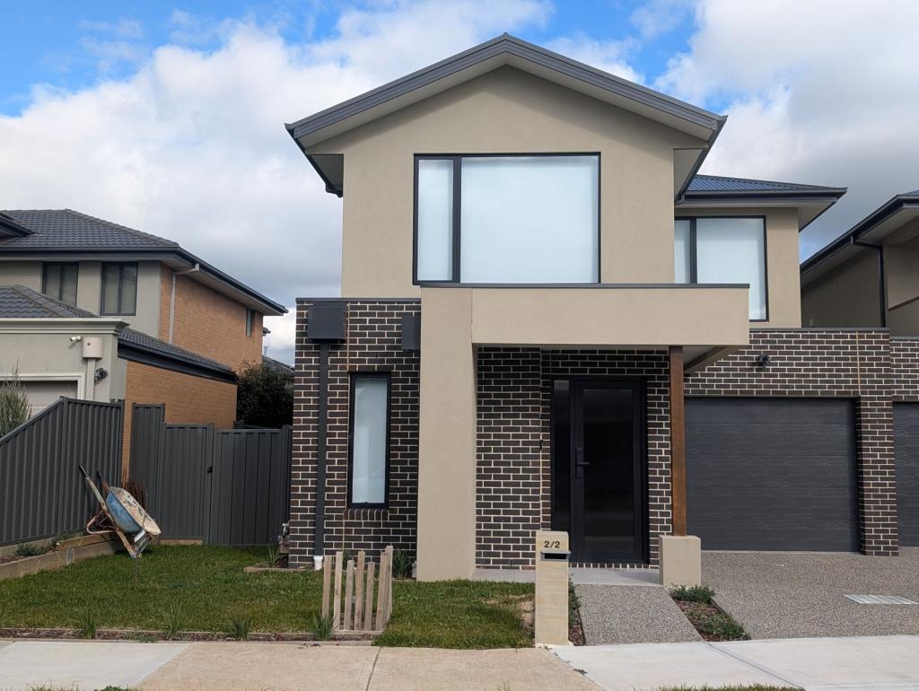 71 Arena Ave, Roxburgh Park, VIC 3064