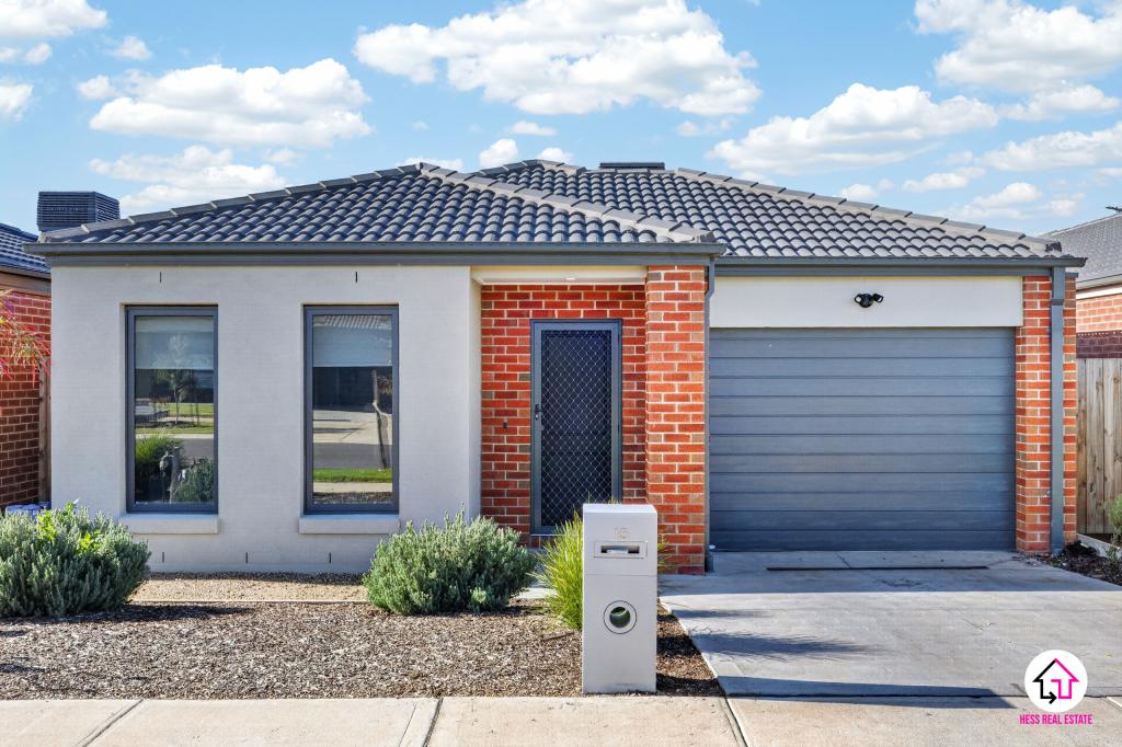 15 Pinaster St, Wallan, VIC 3756