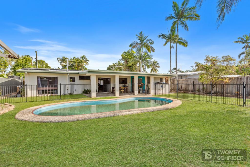 34 Magnolia St, Holloways Beach, QLD 4878
