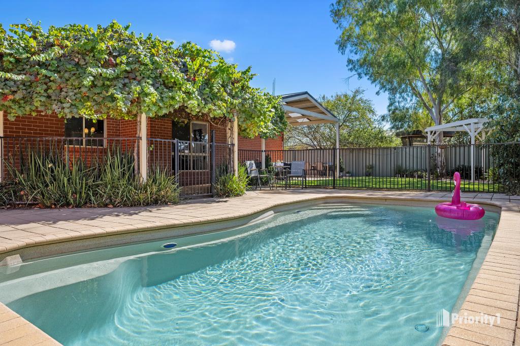 3 Arthurs Cres, Strathfieldsaye, VIC 3551