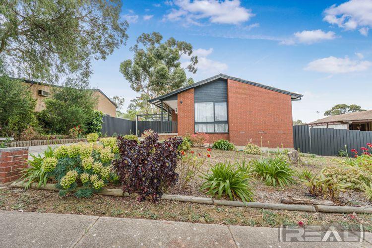 5 Olympia Cres, Hackham West, SA 5163