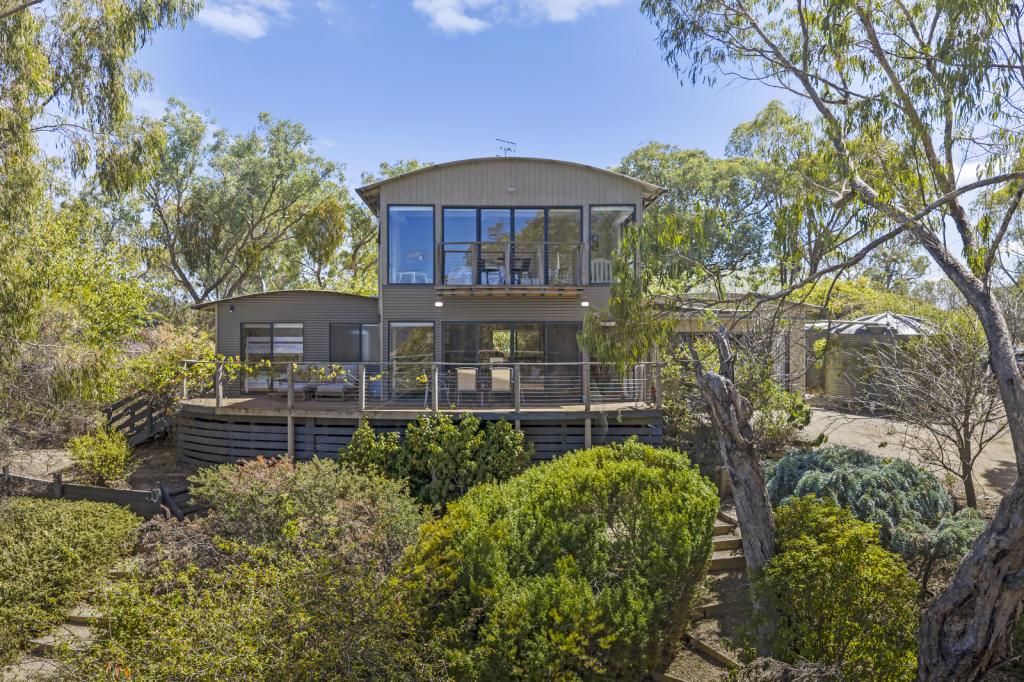 130 Mountain Bay Dr, Mountain Bay, VIC 3723