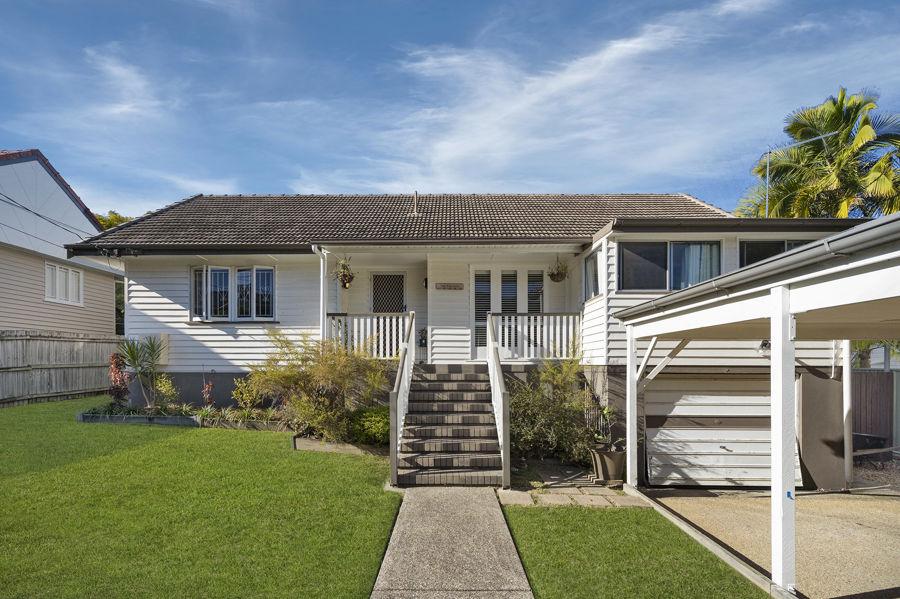 59 Binya St, Holland Park, QLD 4121