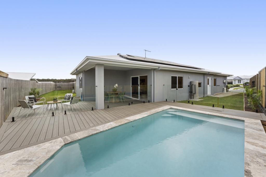13 Alpine St, Redland Bay, QLD 4165