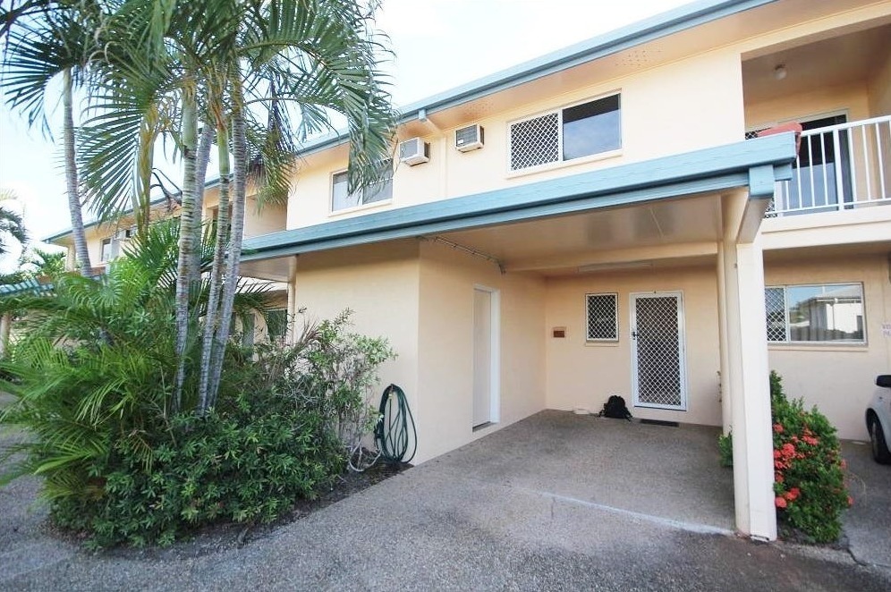 3/10 Vivian St, Pimlico, QLD 4812