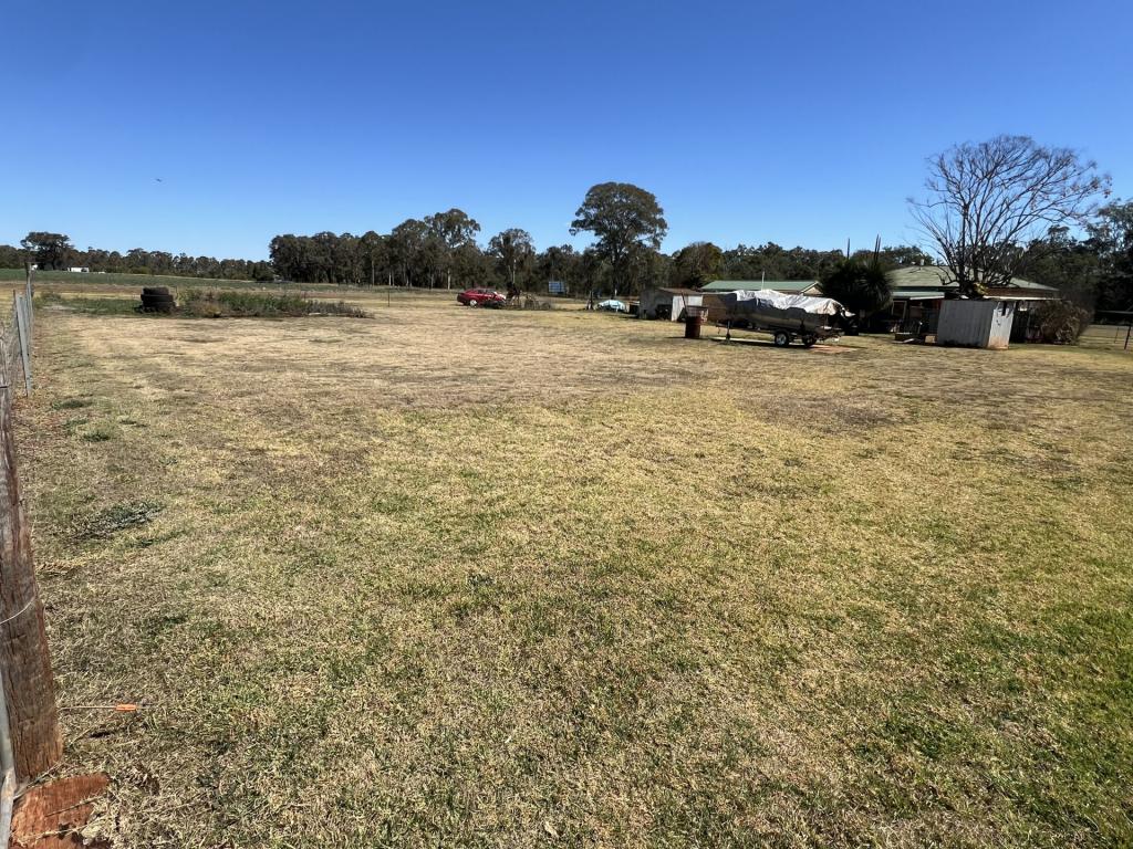 1 Squire St, Memerambi, QLD 4610