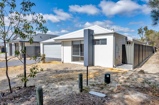 24 AND 24A STRINGYBARK LOOP, COODANUP, WA 6210