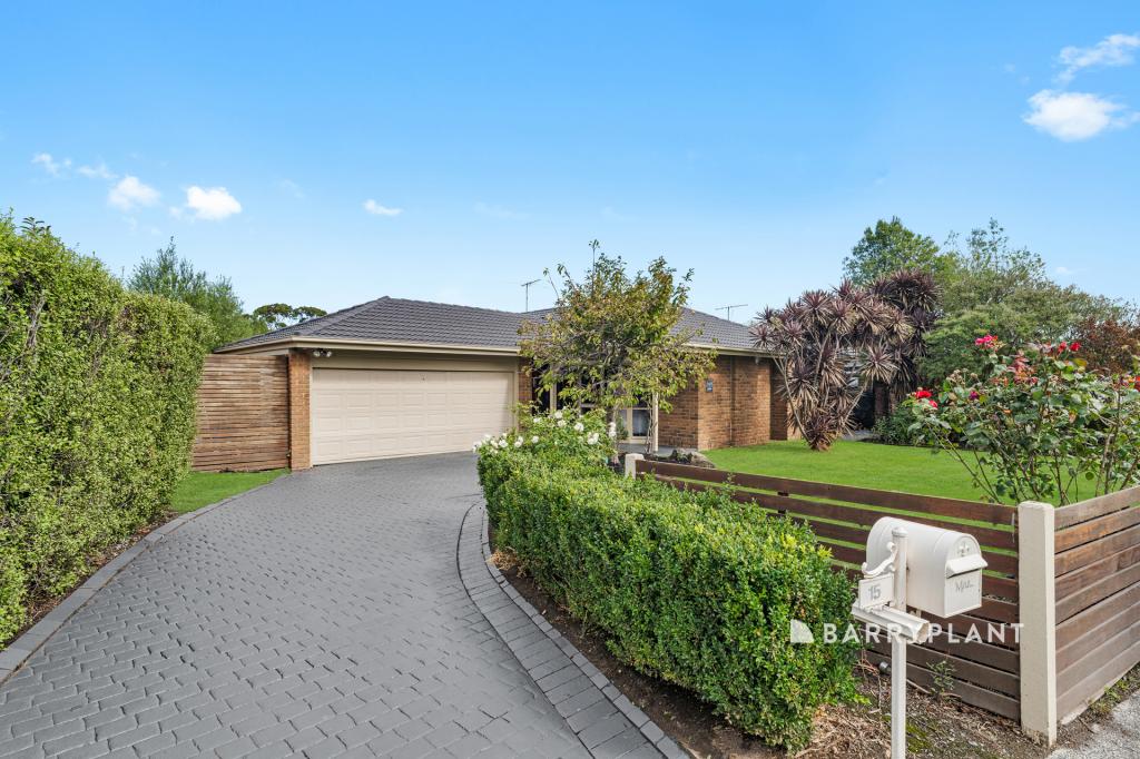 15 Shiraz Cres, Narre Warren, VIC 3805