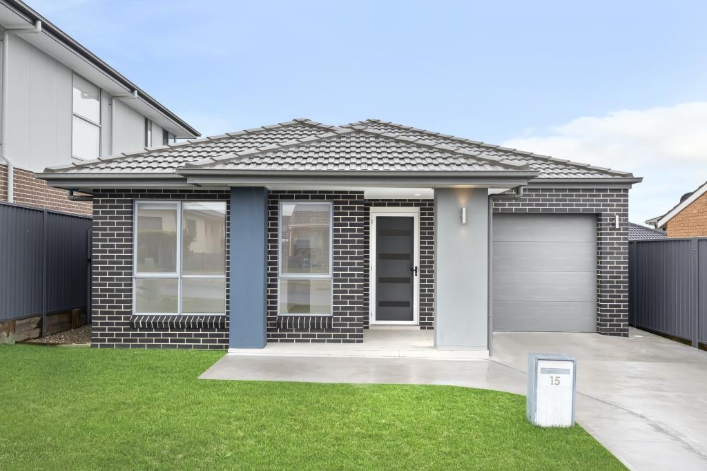 15 Cymbeline St, Rosemeadow, NSW 2560