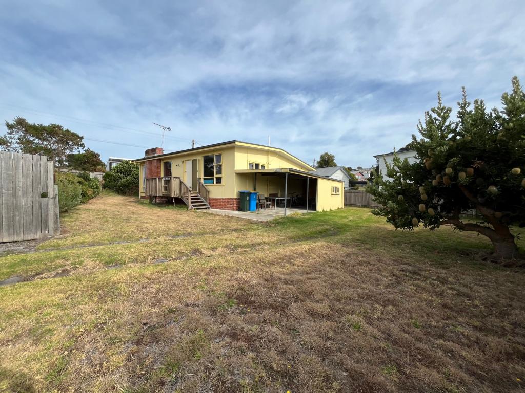 6 Charles St, Bridport, TAS 7262