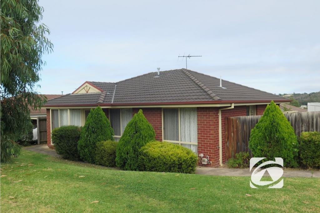 32 Silver Gum Dr, Pakenham, VIC 3810