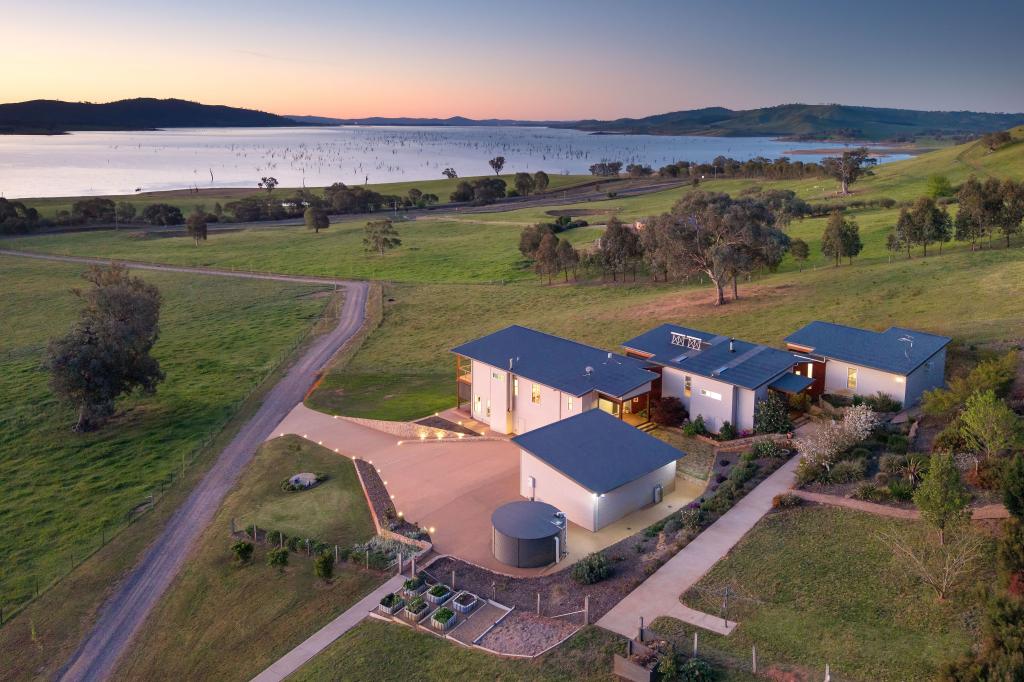 1407 Murray Valley Hwy, Huon, VIC 3695