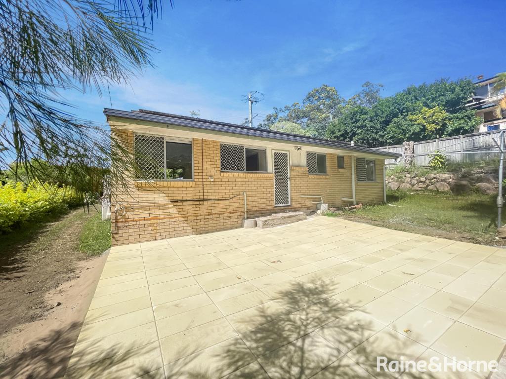 21 Robyn St, Chapel Hill, QLD 4069