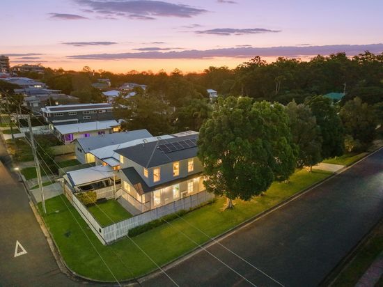 74 Harold St, Holland Park, QLD 4121