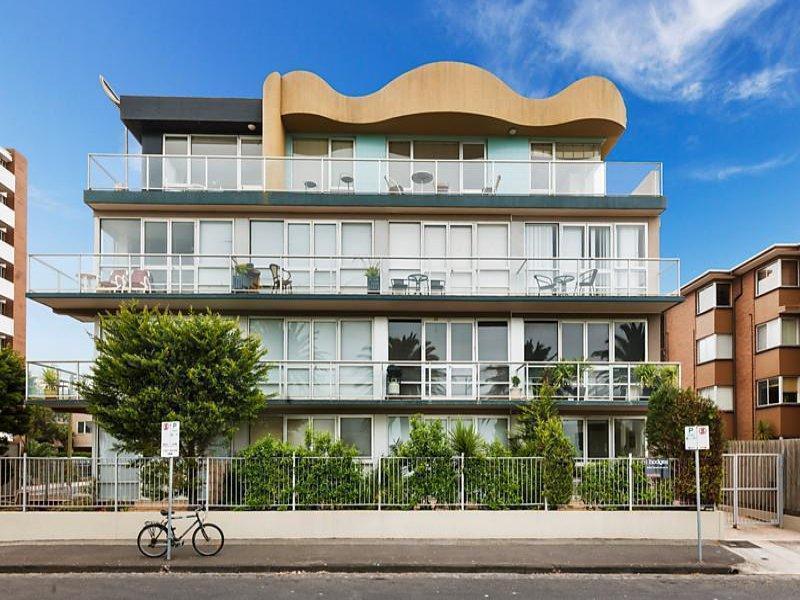 15/4 Alfred Sq, St Kilda, VIC 3182