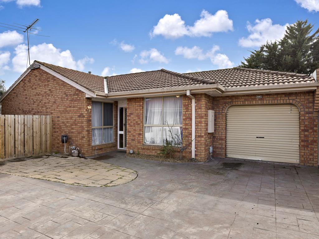 2/11 Darebin Ave, Keilor Downs, VIC 3038