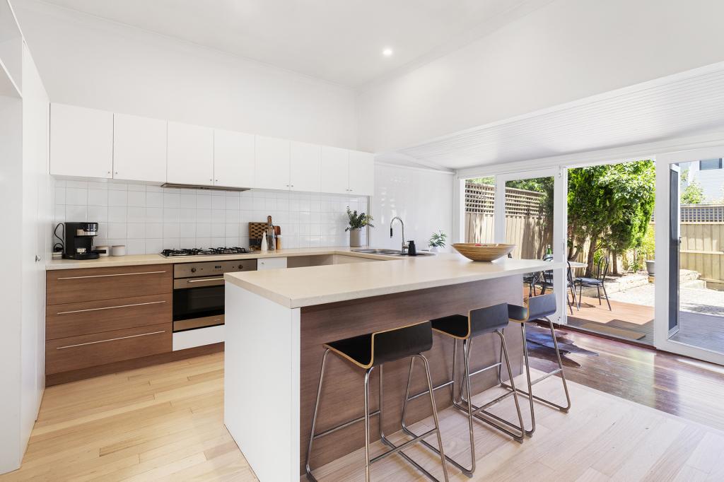 5 Cyril St, Elwood, VIC 3184