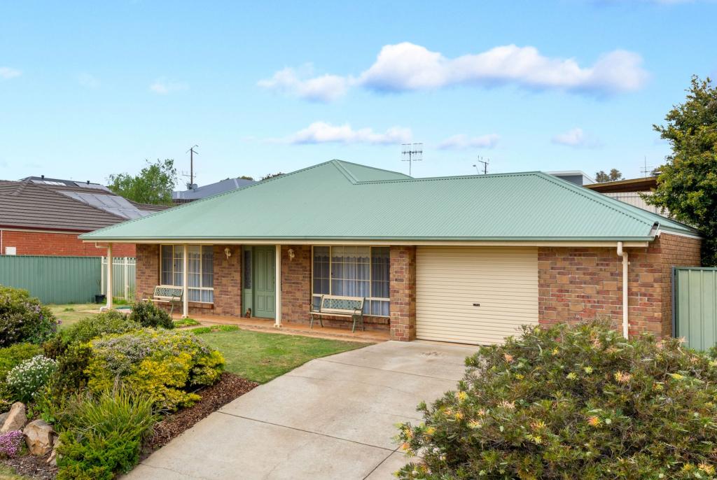 15 Gare Ct, Victor Harbor, SA 5211