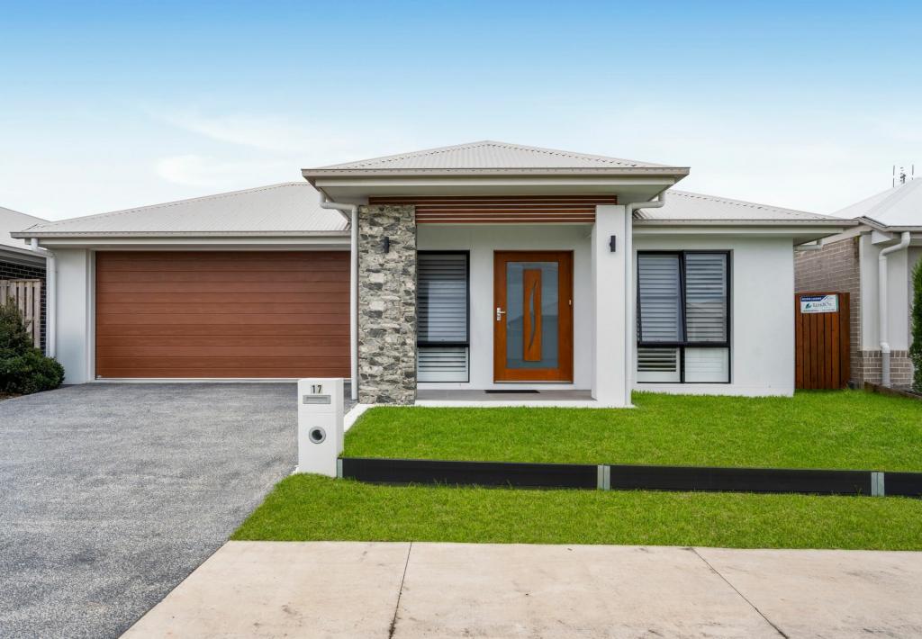 17 Zeil Cres, Banya, QLD 4551