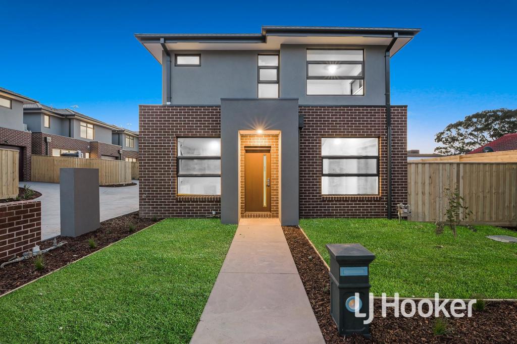 4/69 SOMERVILLE RD, HAMPTON PARK, VIC 3976