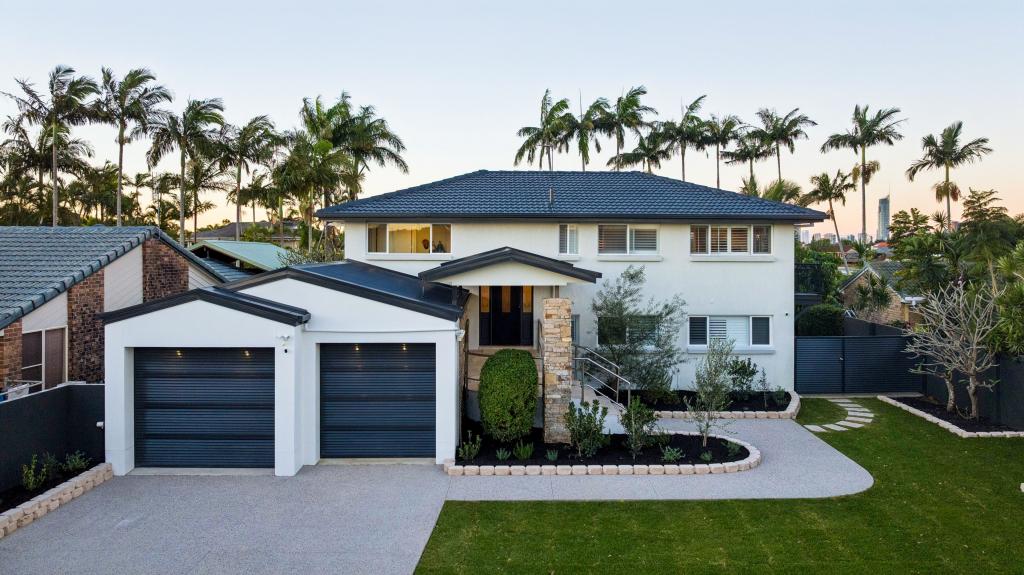 64 River Cres, Broadbeach Waters, QLD 4218