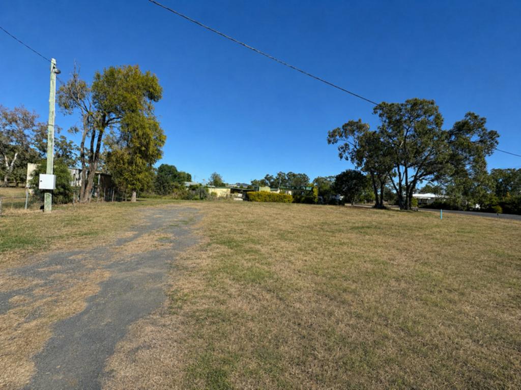 74 George St, Jandowae, QLD 4410