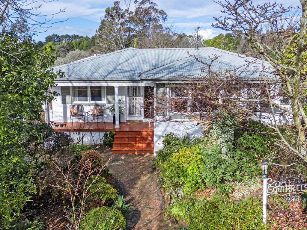 3 Gardiner Cres, Blackheath, NSW 2785