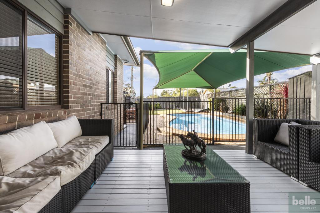 25 Russell St, The Oaks, NSW 2570