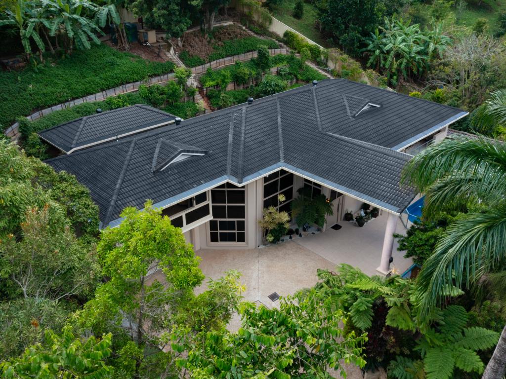 35 Chirio Dr, Redlynch, QLD 4870