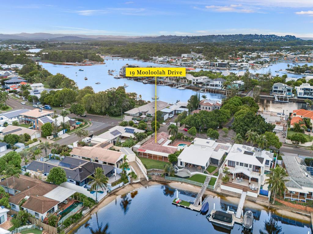 19 Mooloolah Dr, Minyama, QLD 4575