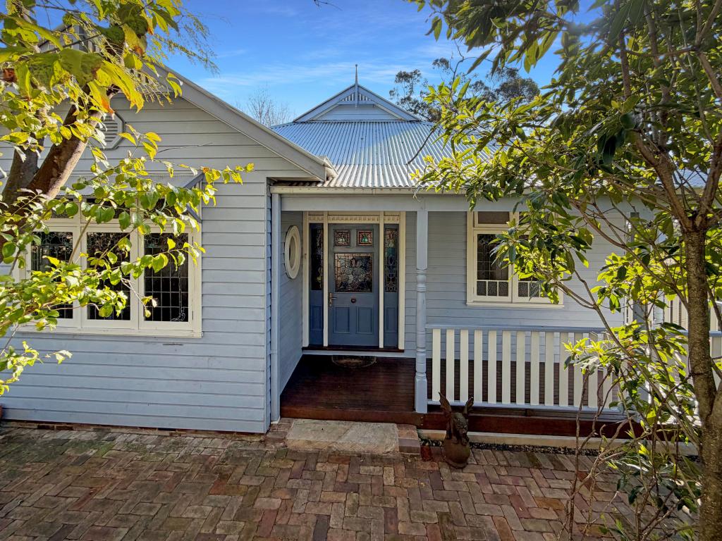145 Great Western Hwy, Hazelbrook, NSW 2779