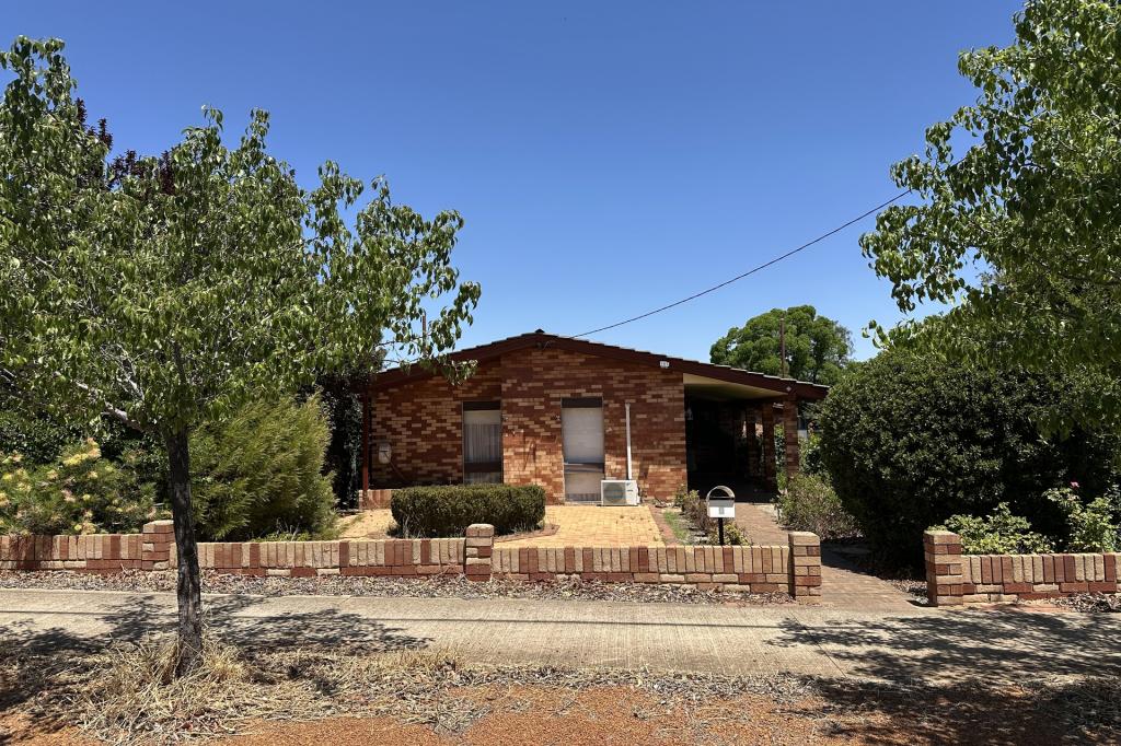 6 WARE ST, WAGIN, WA 6315