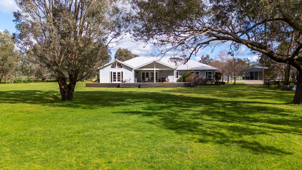 160 Richardson St, Serpentine, WA 6125