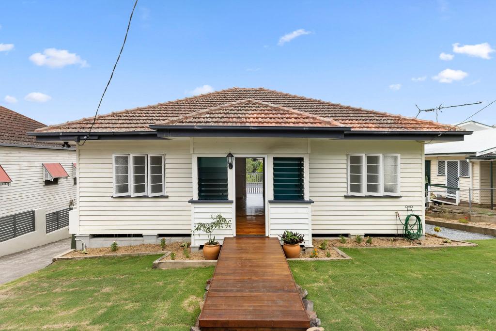 33 Plimsoll St, Greenslopes, QLD 4120