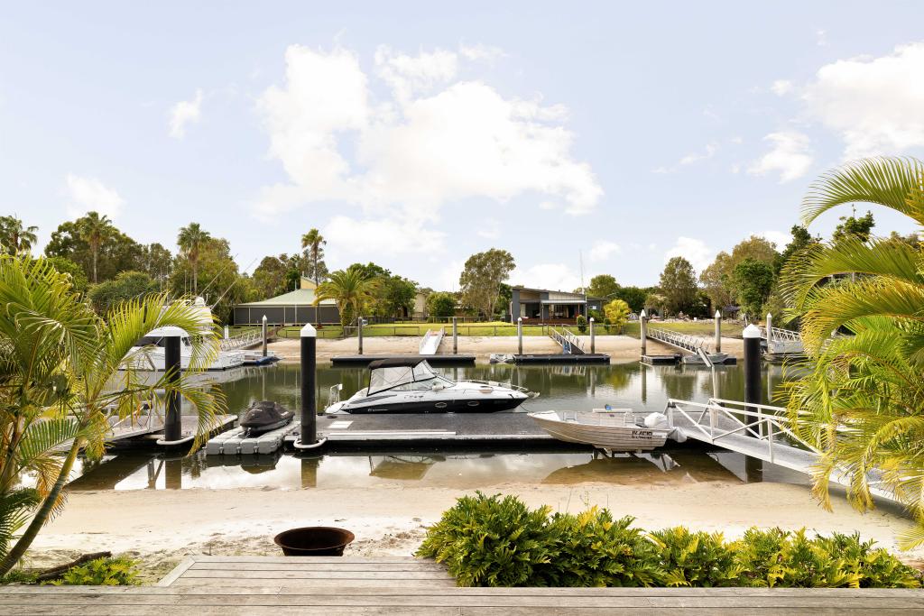 7 CASUARINA CT, SOUTH STRADBROKE, QLD 4216