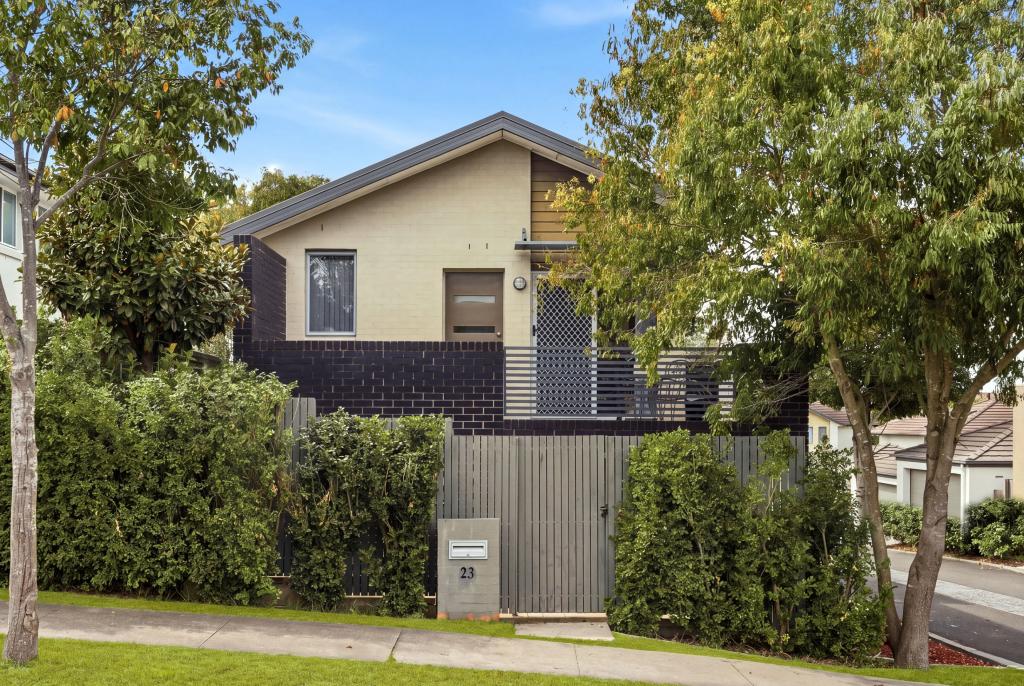 23 Mcintyre Cct, Middleton Grange, NSW 2171