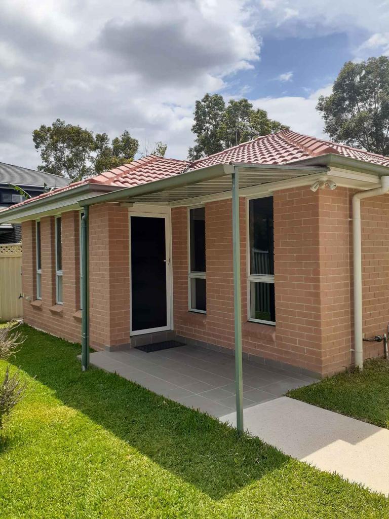 2B LYTTON ST, WENTWORTHVILLE, NSW 2145