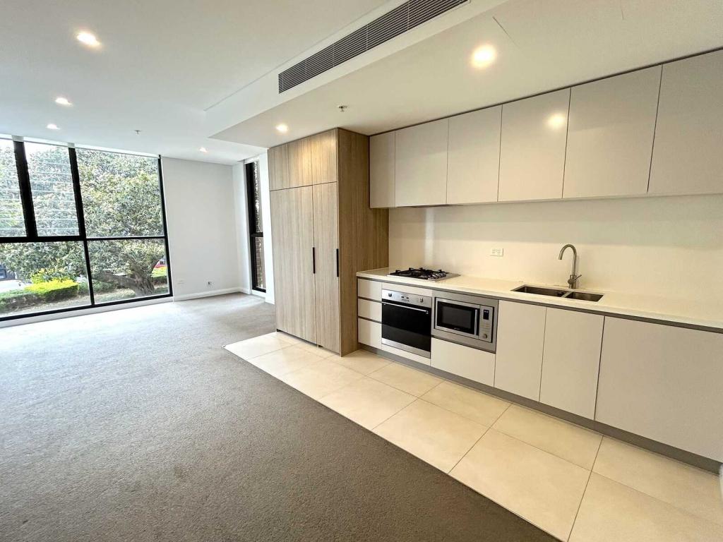 104/7 Maple Tree Rd, Westmead, NSW 2145