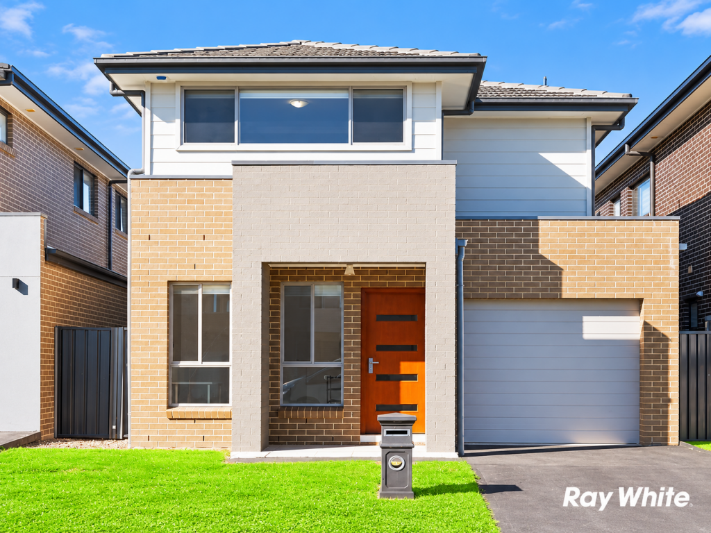 15 VALIANT ST, SCHOFIELDS, NSW 2762