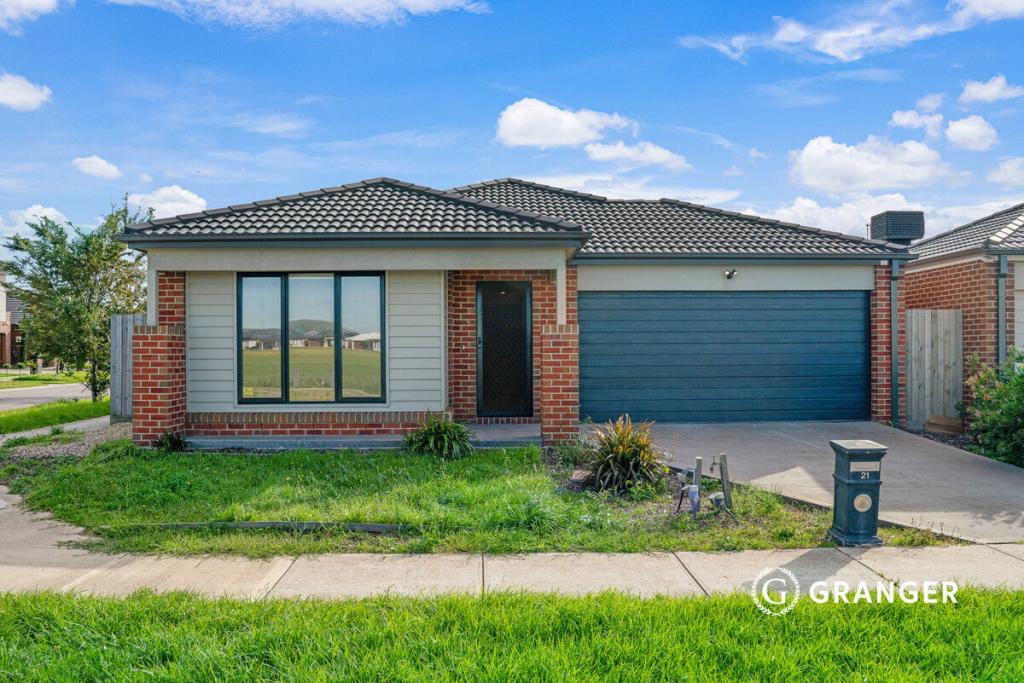21 VECCHIO PKWY, WALLAN, VIC 3756