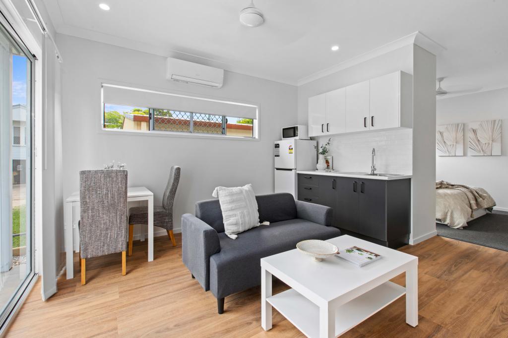 1/87 Southwick St, Wynnum, QLD 4178