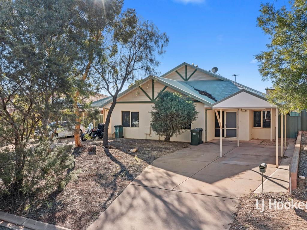 4 Macdonnell Ct, Mount Johns, NT 0874